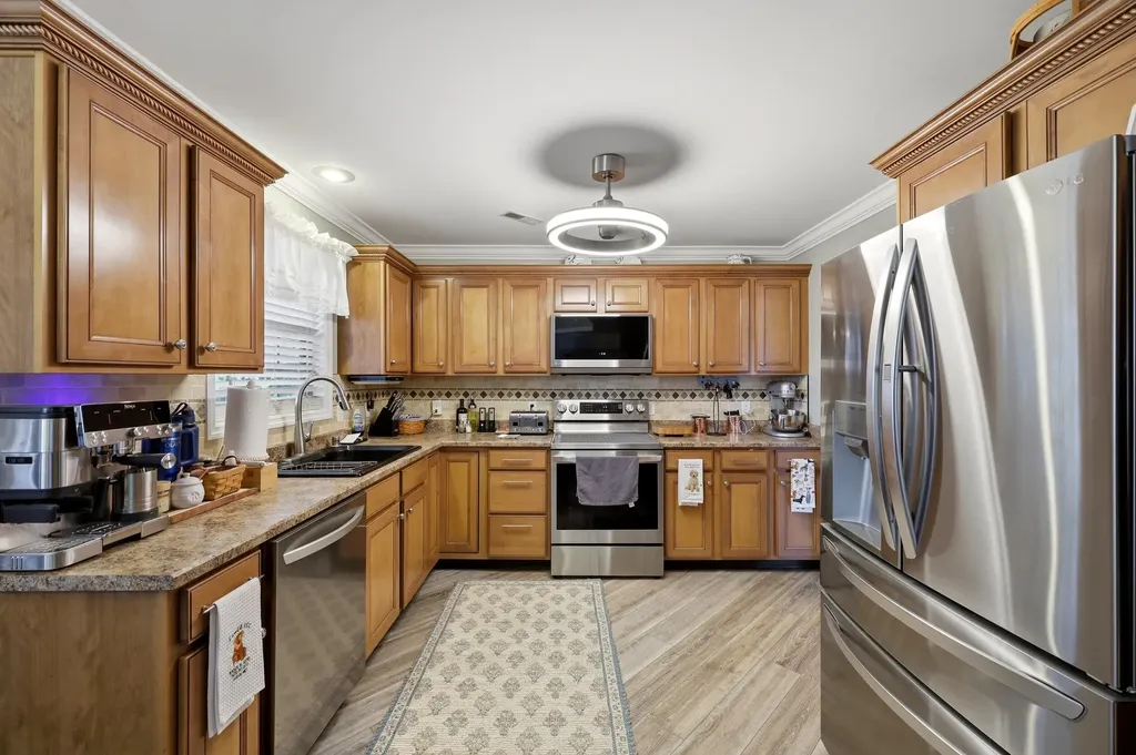 261 Oxford Circle Richmond KY 40475