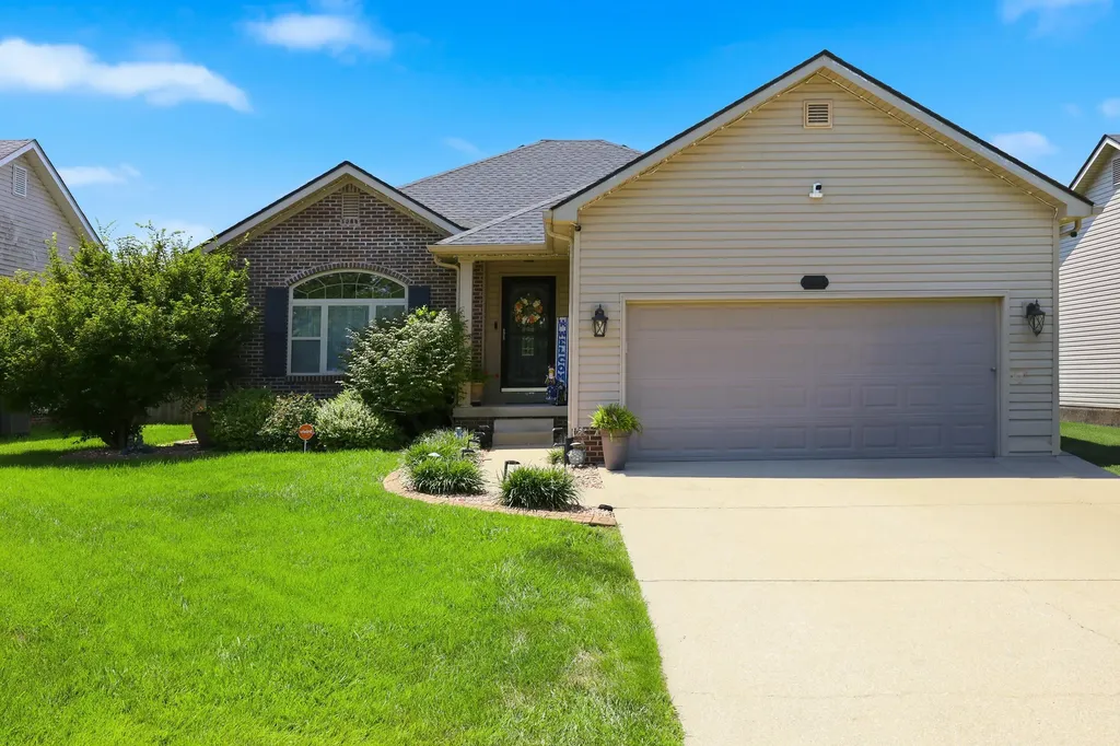 261 Oxford Circle Richmond KY 40475