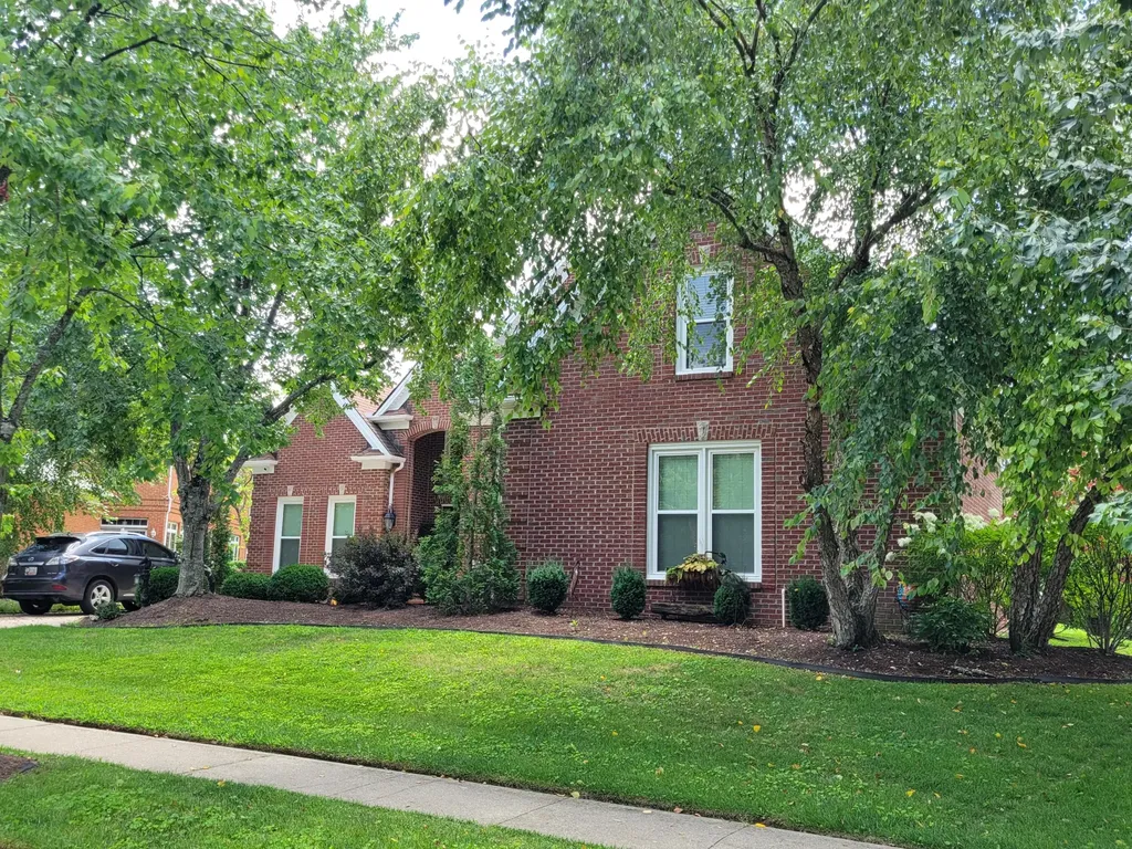 3128 Althorp Way Lexington KY 40509