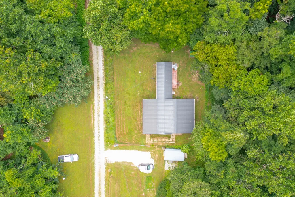 501 Left Fork Moore Creek Road Fourmile KY 40939