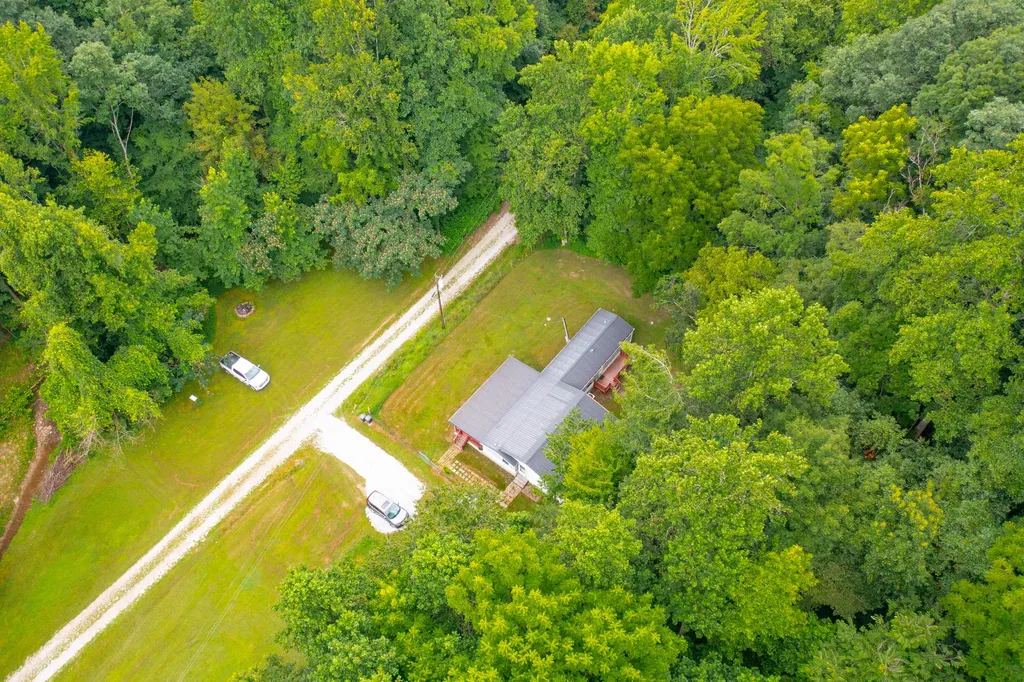 501 Left Fork Moore Creek Road Fourmile KY 40939