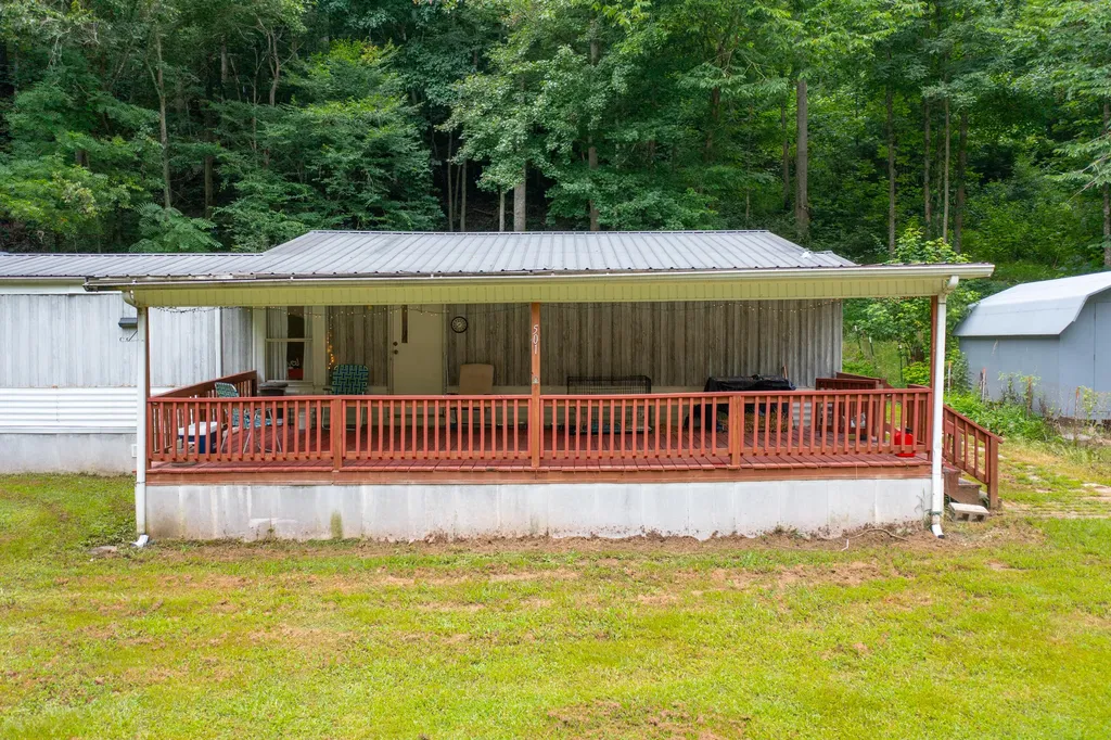 501 Left Fork Moore Creek Road Fourmile KY 40939