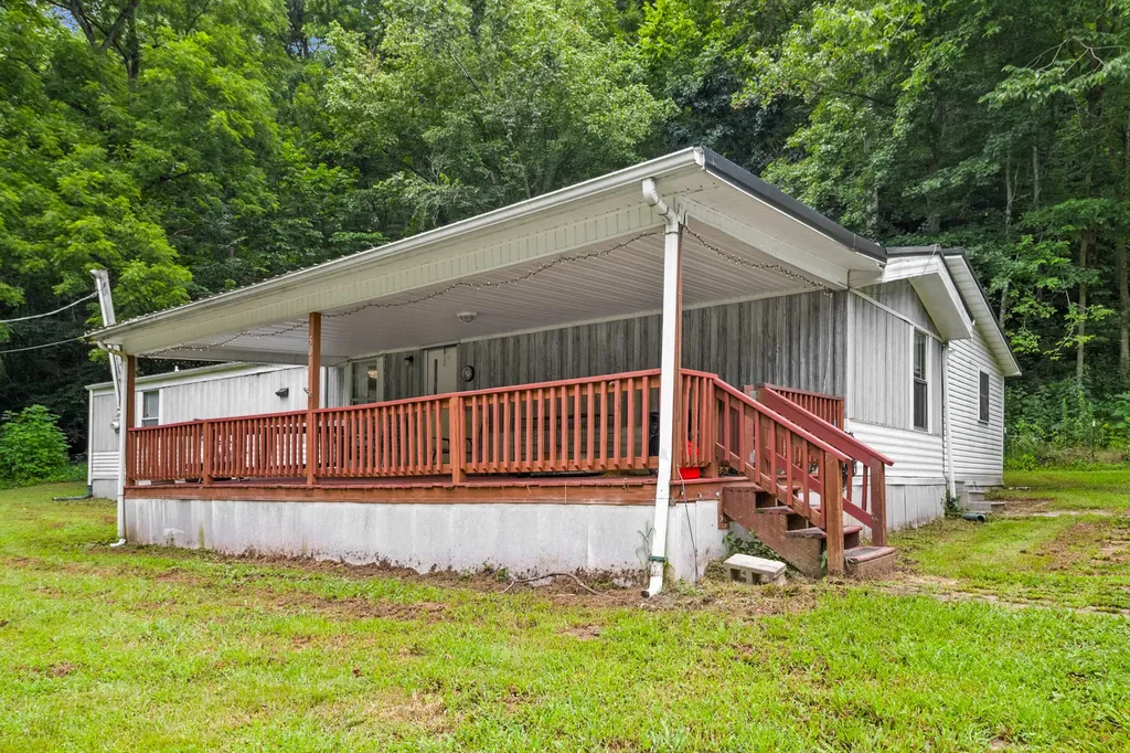 501 Left Fork Moore Creek Road Fourmile KY 40939