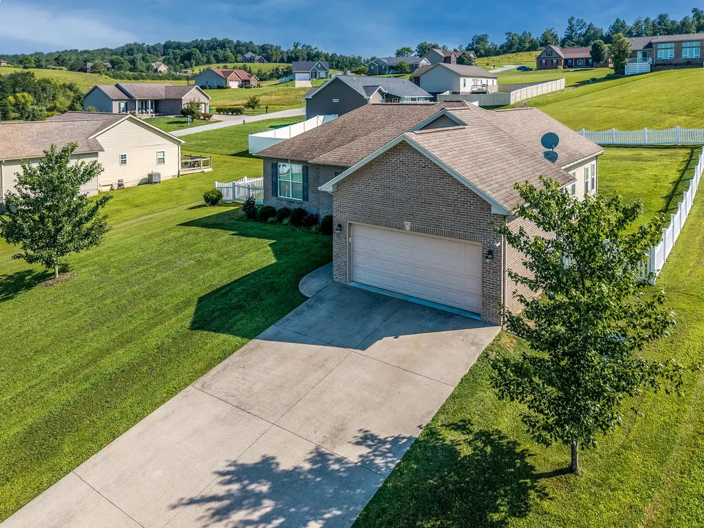 37 Grayson Drive Morehead KY 40351