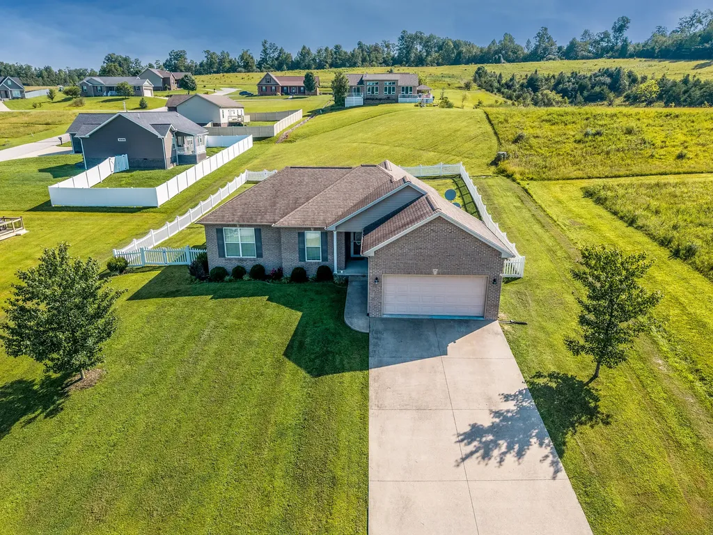 37 Grayson Drive Morehead KY 40351