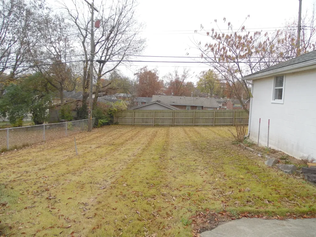 352 Harvard Drive Lexington KY 40517
