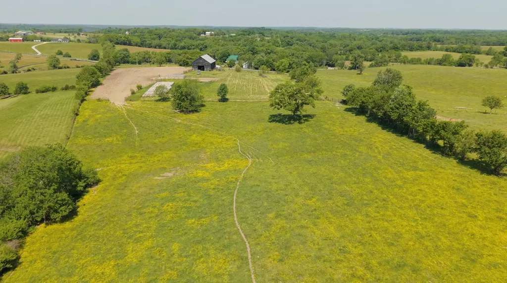 6236 Mccowans Ferry Road Versailles KY 40383
