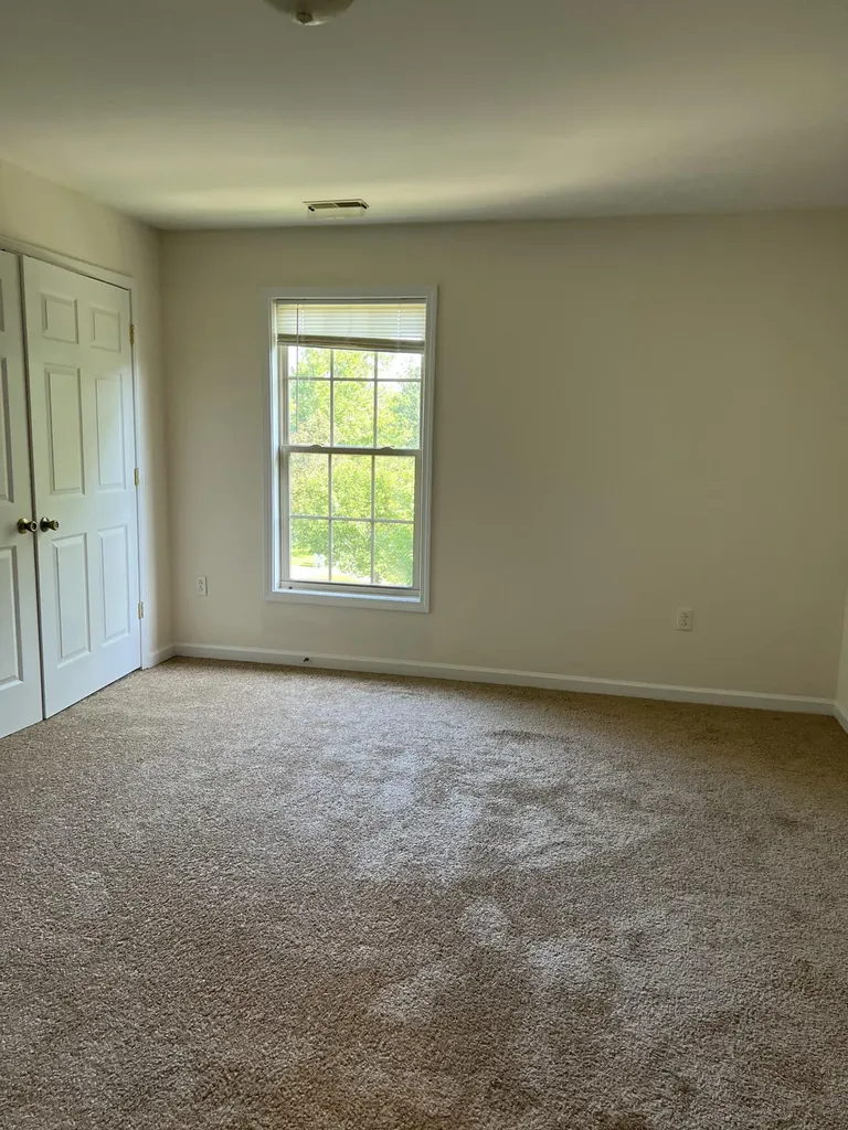502-632 502-632 Nandino Cir Circle Berea KY 40403