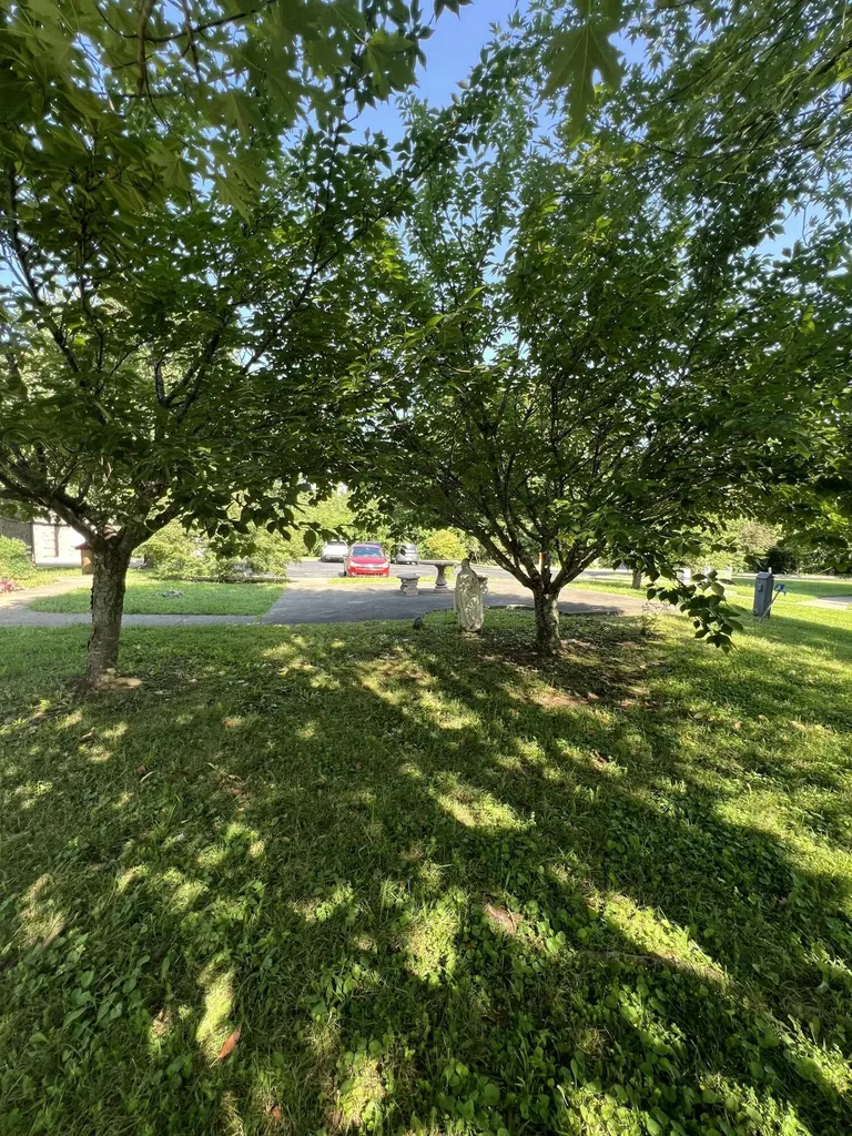 502-632 502-632 Nandino Cir Circle Berea KY 40403