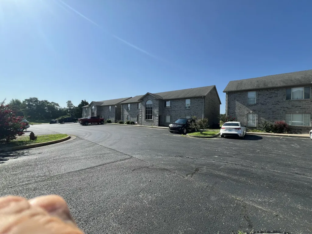 502-632 502-632 Nandino Cir Circle Berea KY 40403