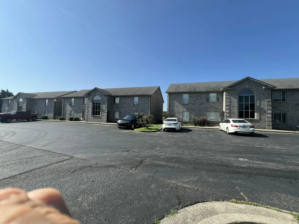 502-632 502-632 Nandino Cir Circle Berea KY 40403