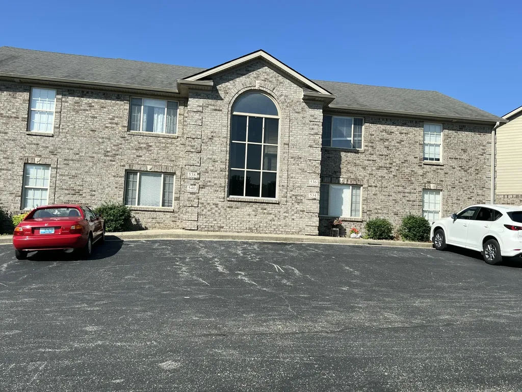 502-632 502-632 Nandino Cir Circle Berea KY 40403
