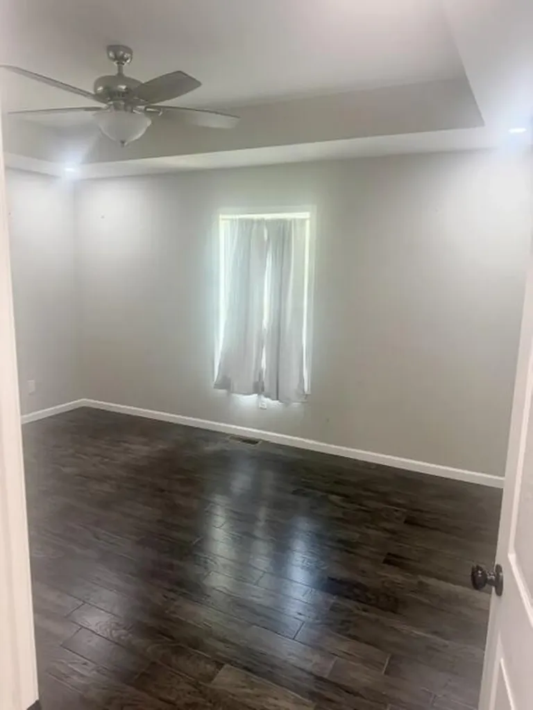 129 Terry Bastin Road Hardyville KY 42746