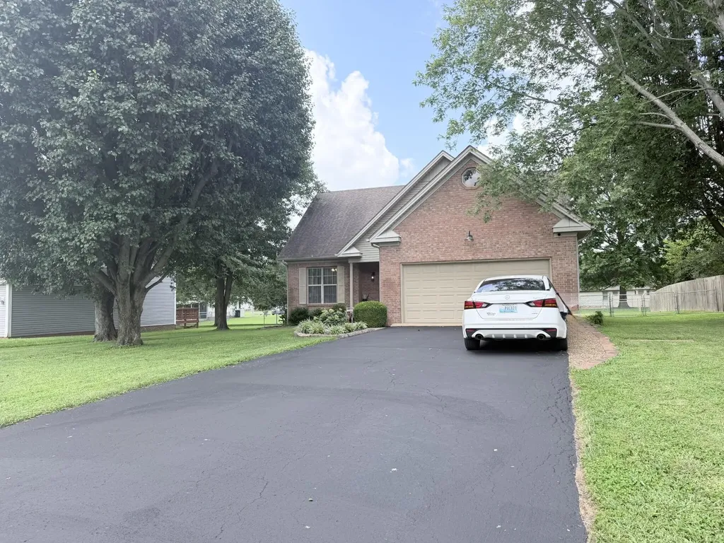 515 Ashbury Circle Hopkinsville KY 42240