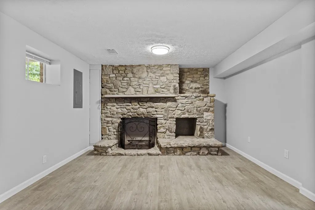 423 Monticello Boulevard Lexington KY 40503