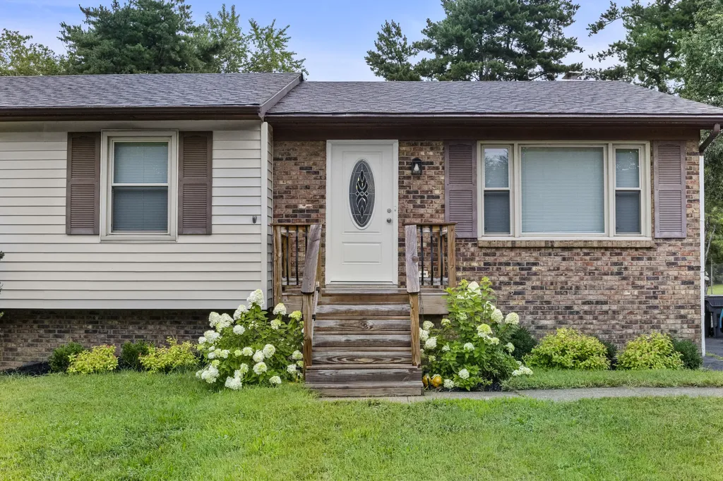 423 Monticello Boulevard Lexington KY 40503