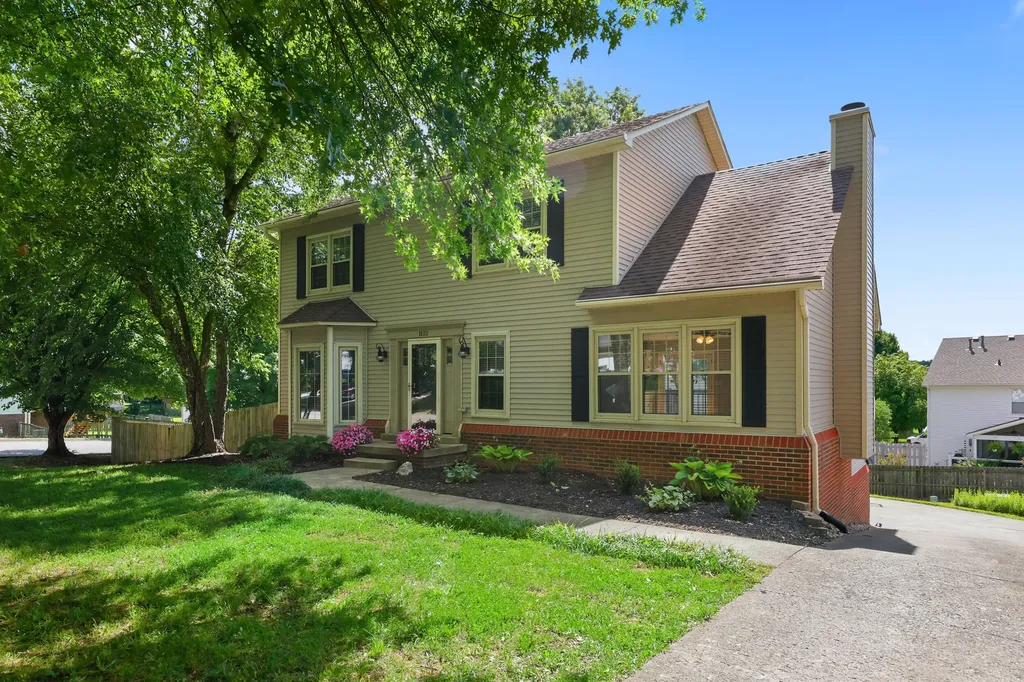 1122 Rockbridge Road Lexington KY 40515