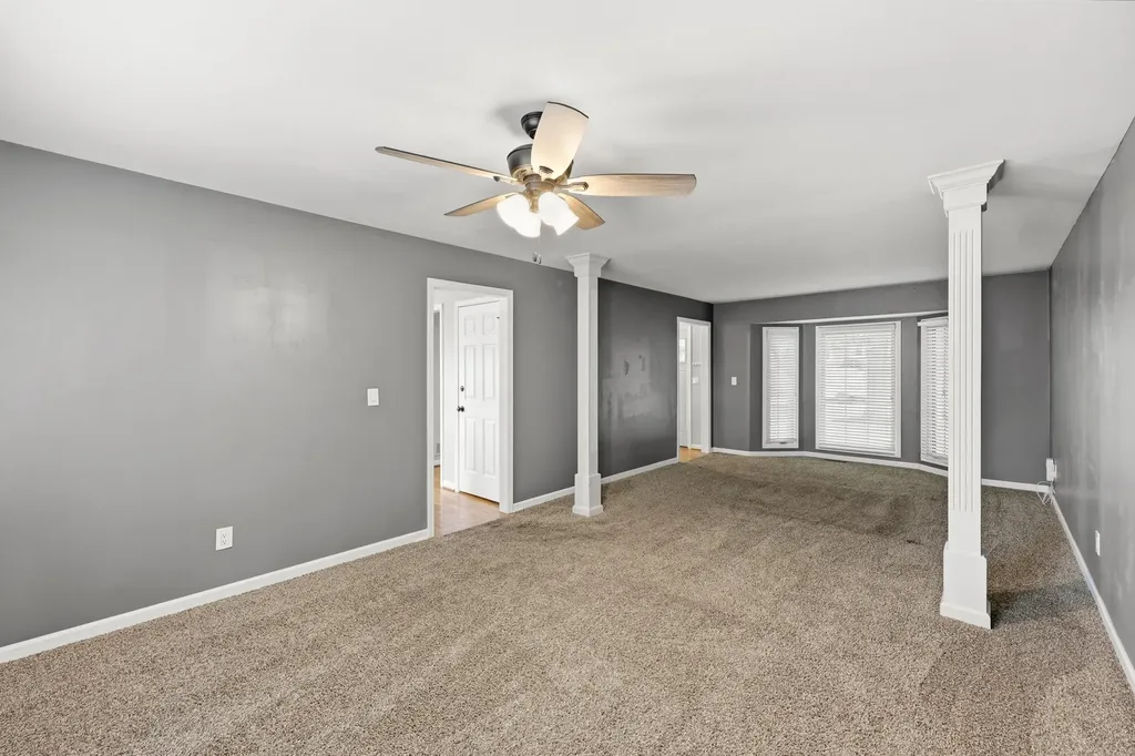 1122 Rockbridge Road Lexington KY 40515