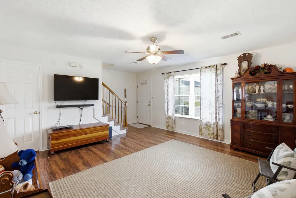 402 Wabarto Way Nicholasville KY 40356