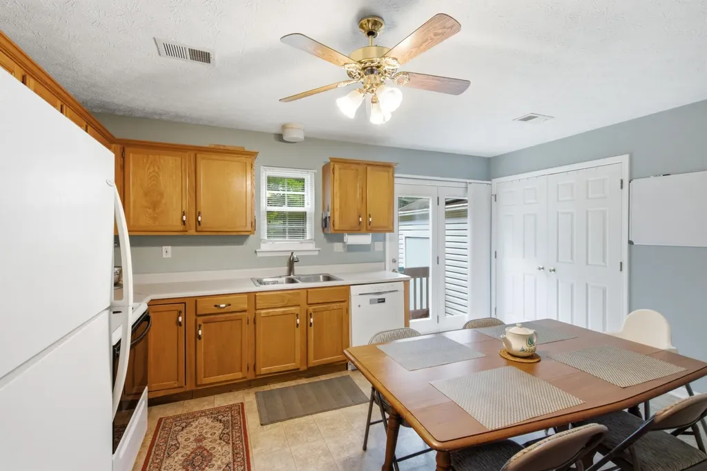 402 Wabarto Way Nicholasville KY 40356