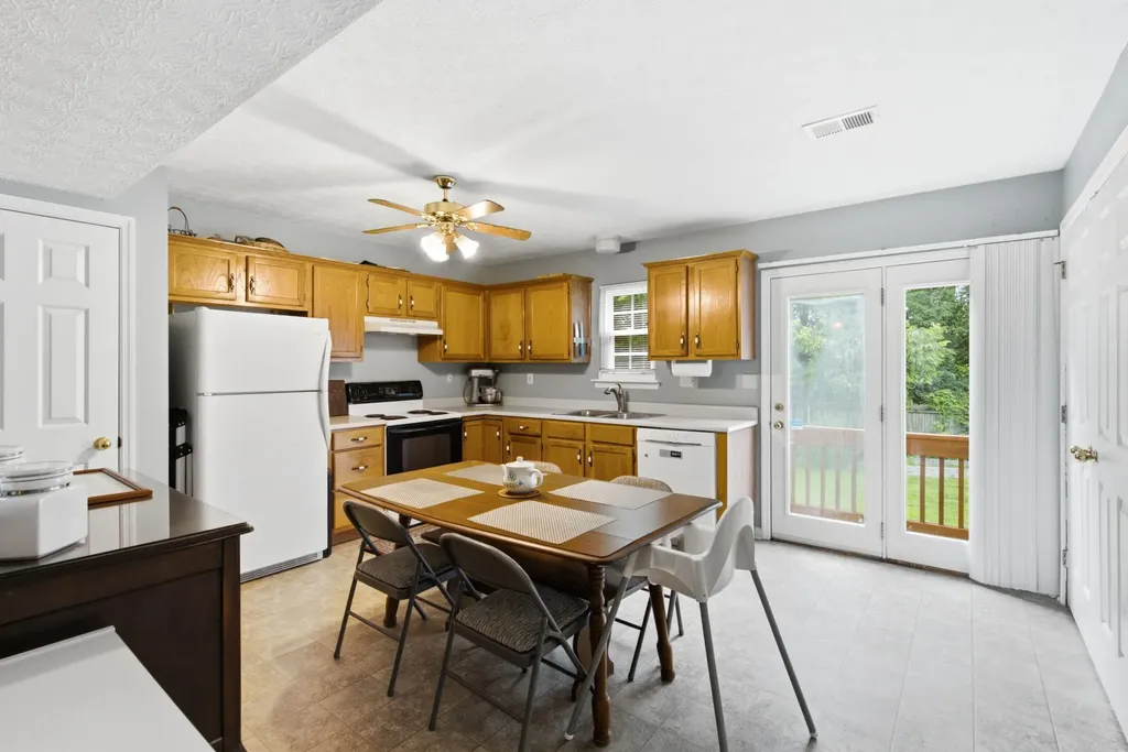 402 Wabarto Way Nicholasville KY 40356