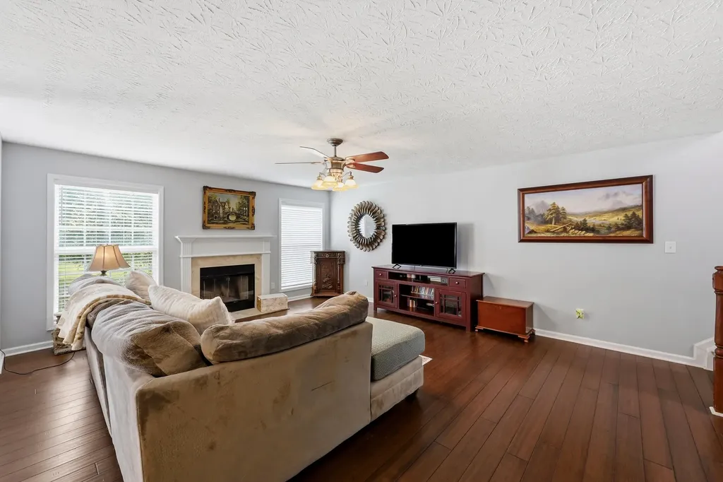 536 Vonbryan Trace Lexington KY 40509