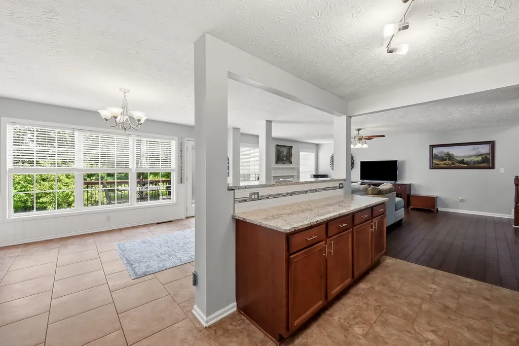 536 Vonbryan Trace Lexington KY 40509