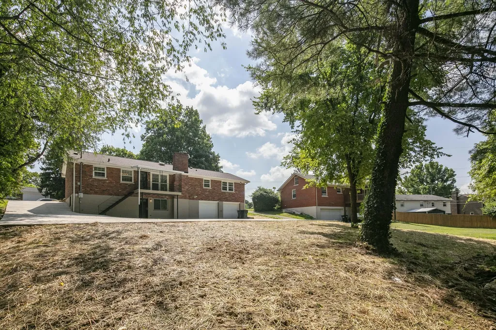 3479 Lansdowne Drive Lexington KY 40517