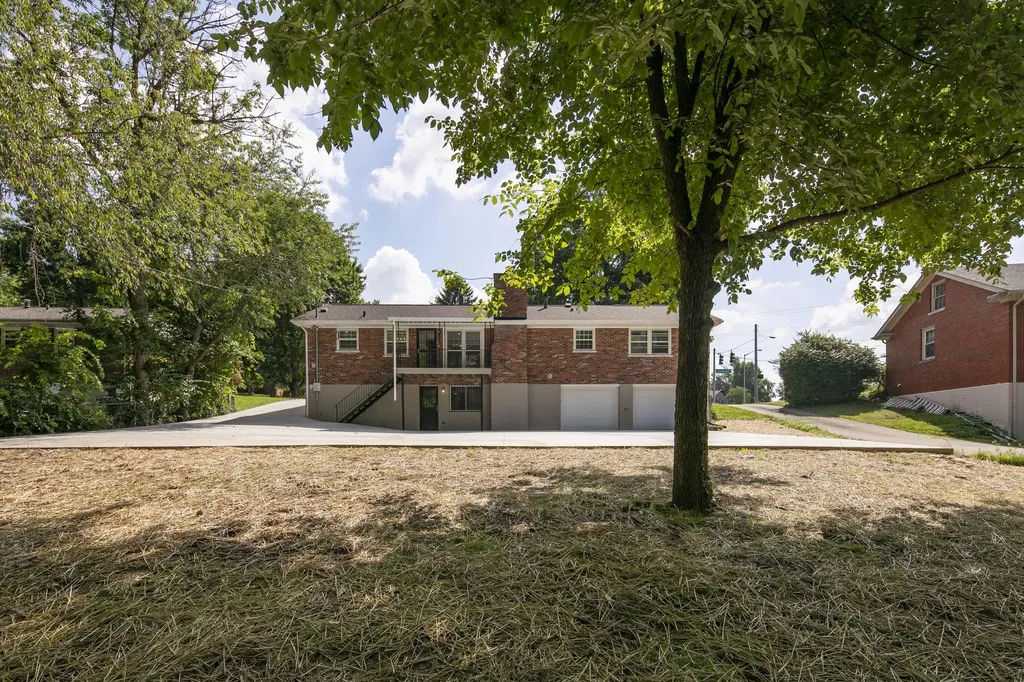 3479 Lansdowne Drive Lexington KY 40517
