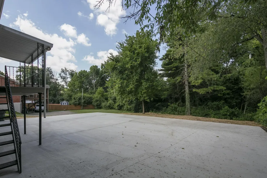 3479 Lansdowne Drive Lexington KY 40517