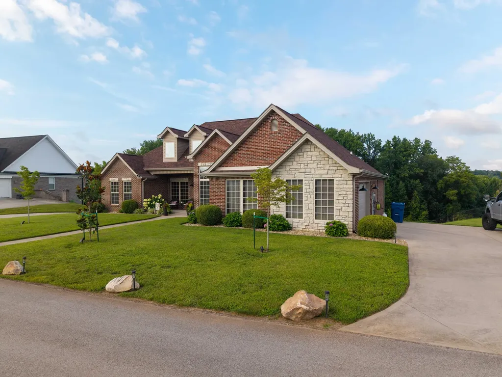 367 Natures Valley Drive Somerset KY 42503