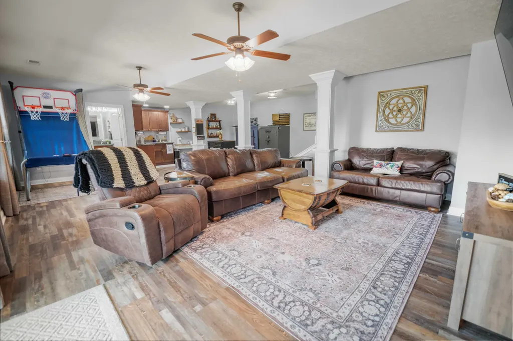 367 Natures Valley Drive Somerset KY 42503