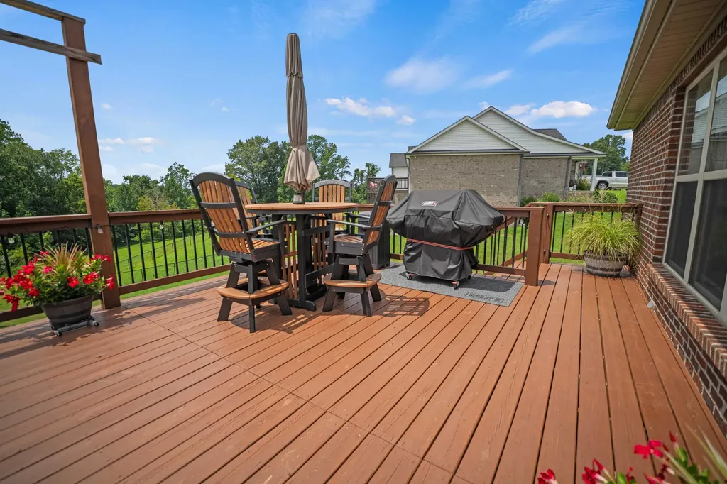 367 Natures Valley Drive Somerset KY 42503