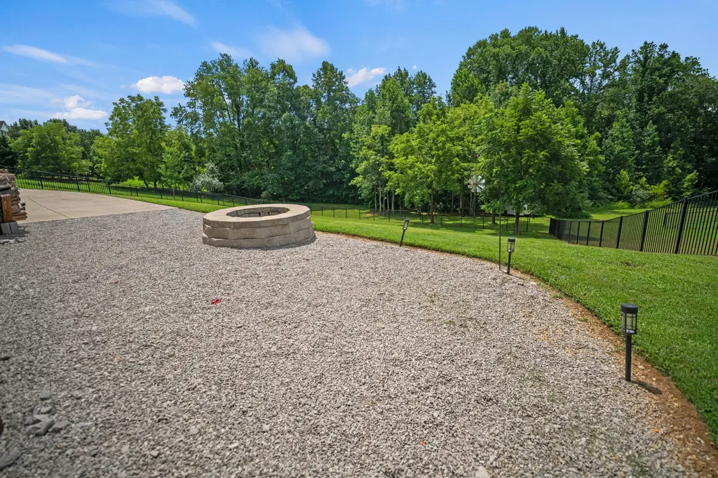 367 Natures Valley Drive Somerset KY 42503