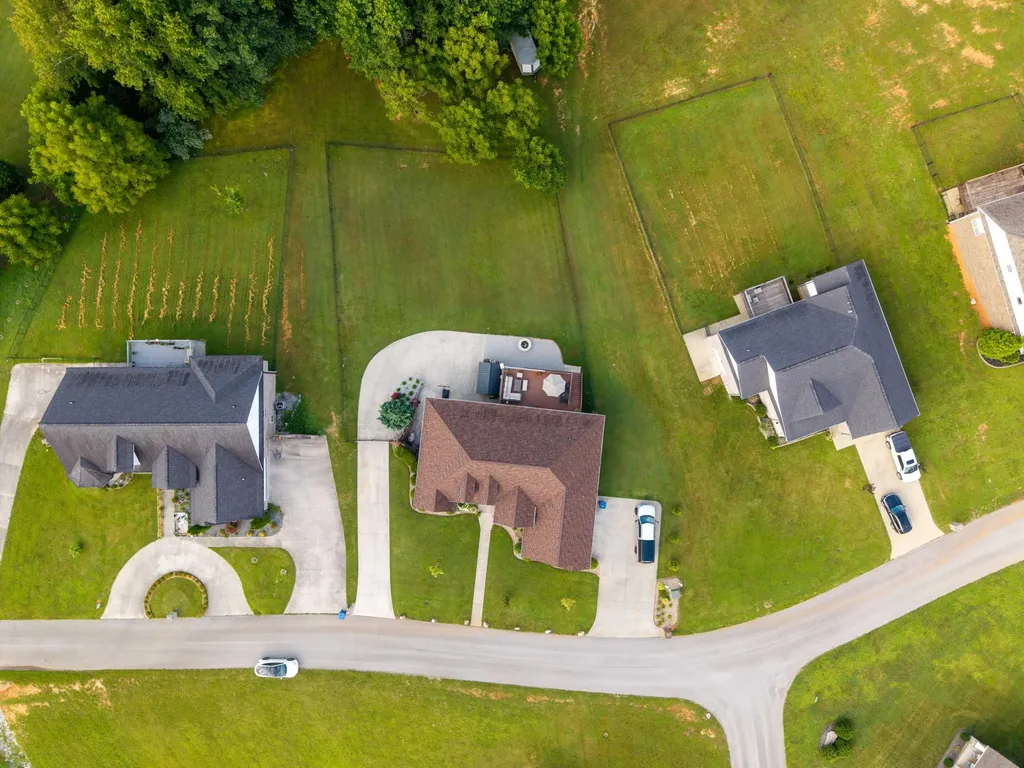 367 Natures Valley Drive Somerset KY 42503