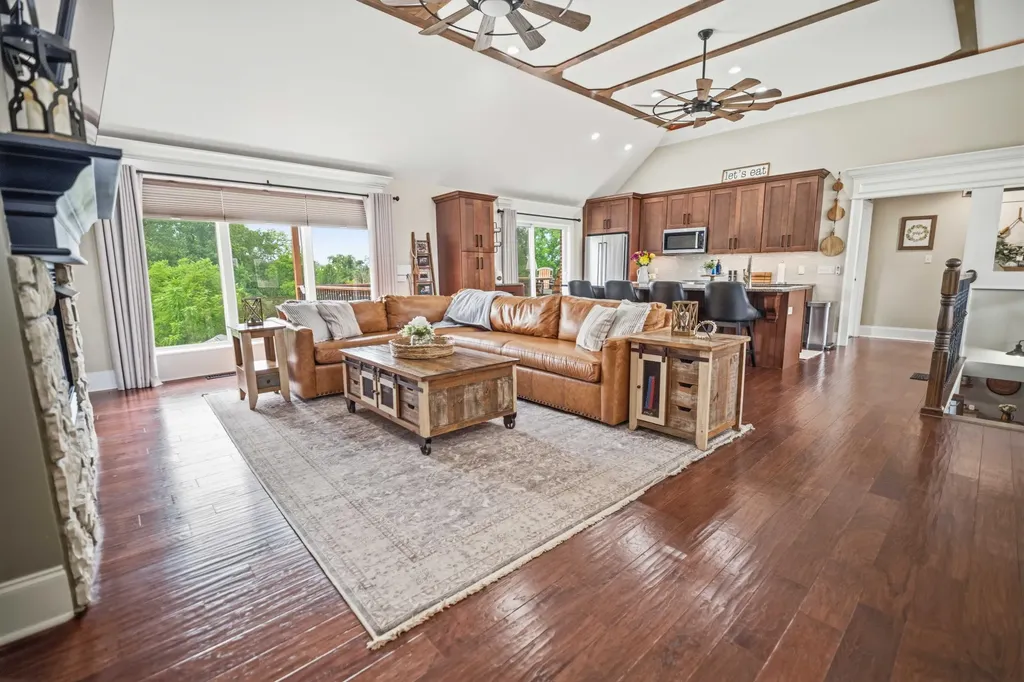 367 Natures Valley Drive Somerset KY 42503