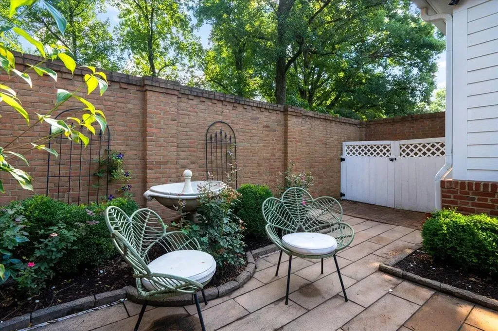 558 Central Avenue Lexington KY 40502
