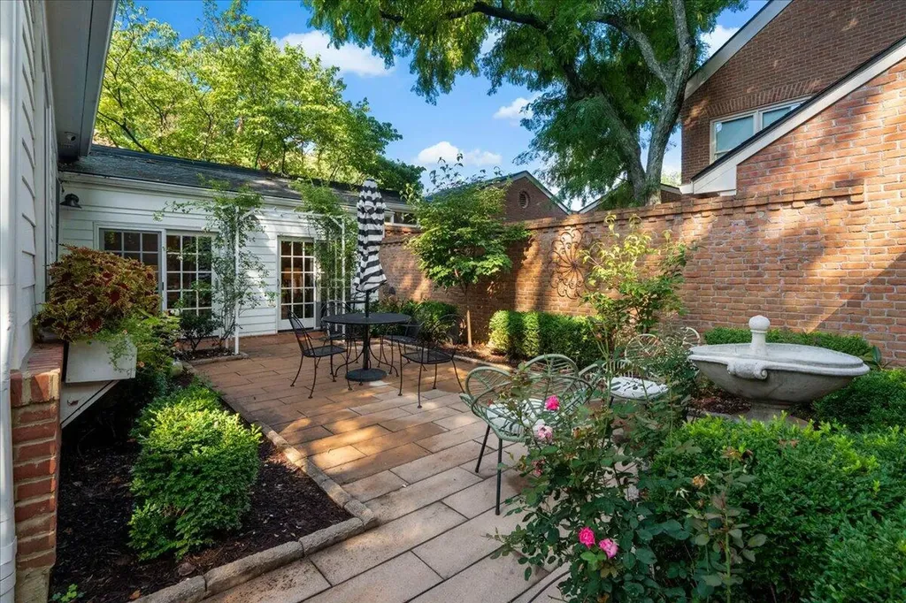 558 Central Avenue Lexington KY 40502