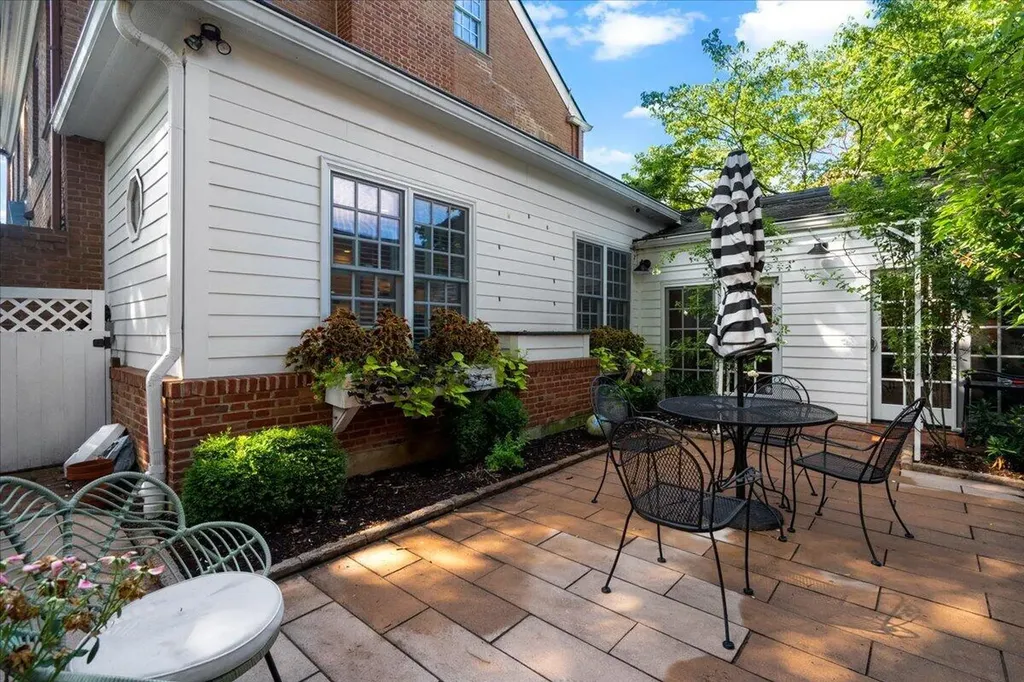 558 Central Avenue Lexington KY 40502