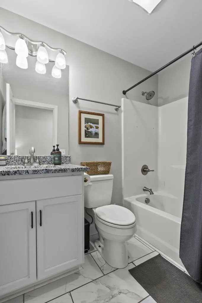893 Ridgeview Drive Frankfort KY 40601