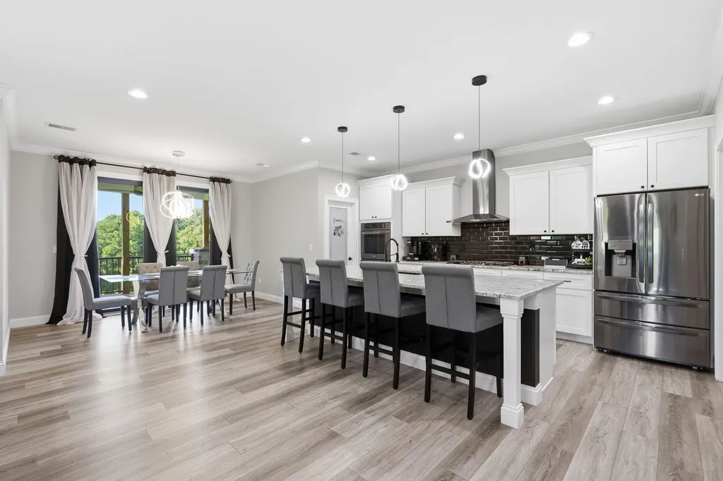 975 Lakeside Drive Lancaster KY 40444