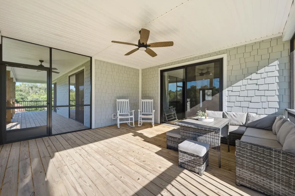 975 Lakeside Drive Lancaster KY 40444