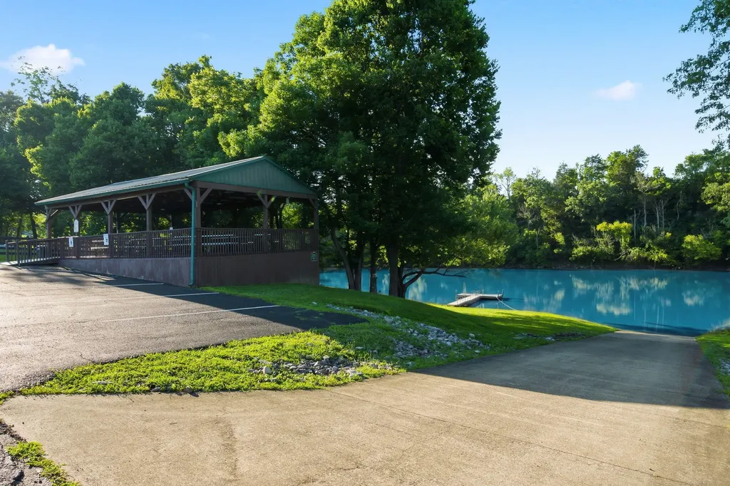 975 Lakeside Drive Lancaster KY 40444