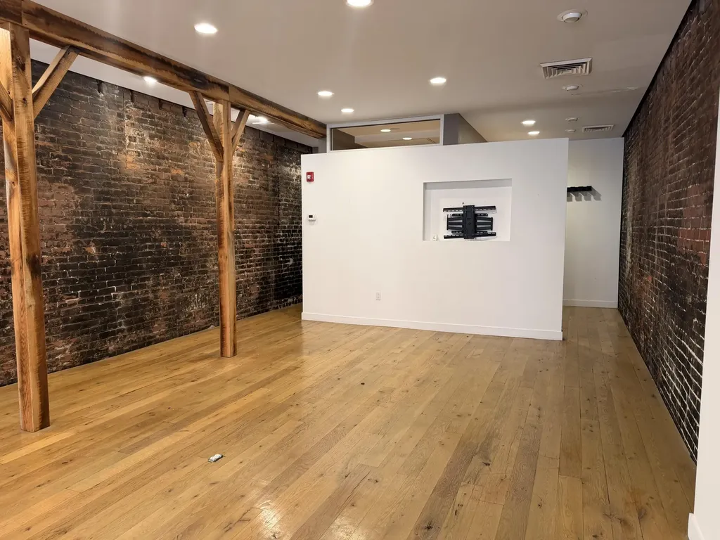 157 W Short Street Lexington KY 40507