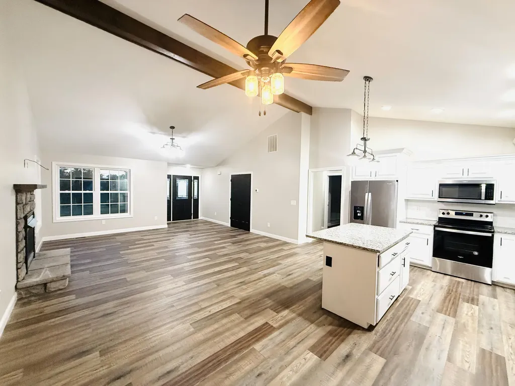 211 Foster Drive Willisburg KY 40078