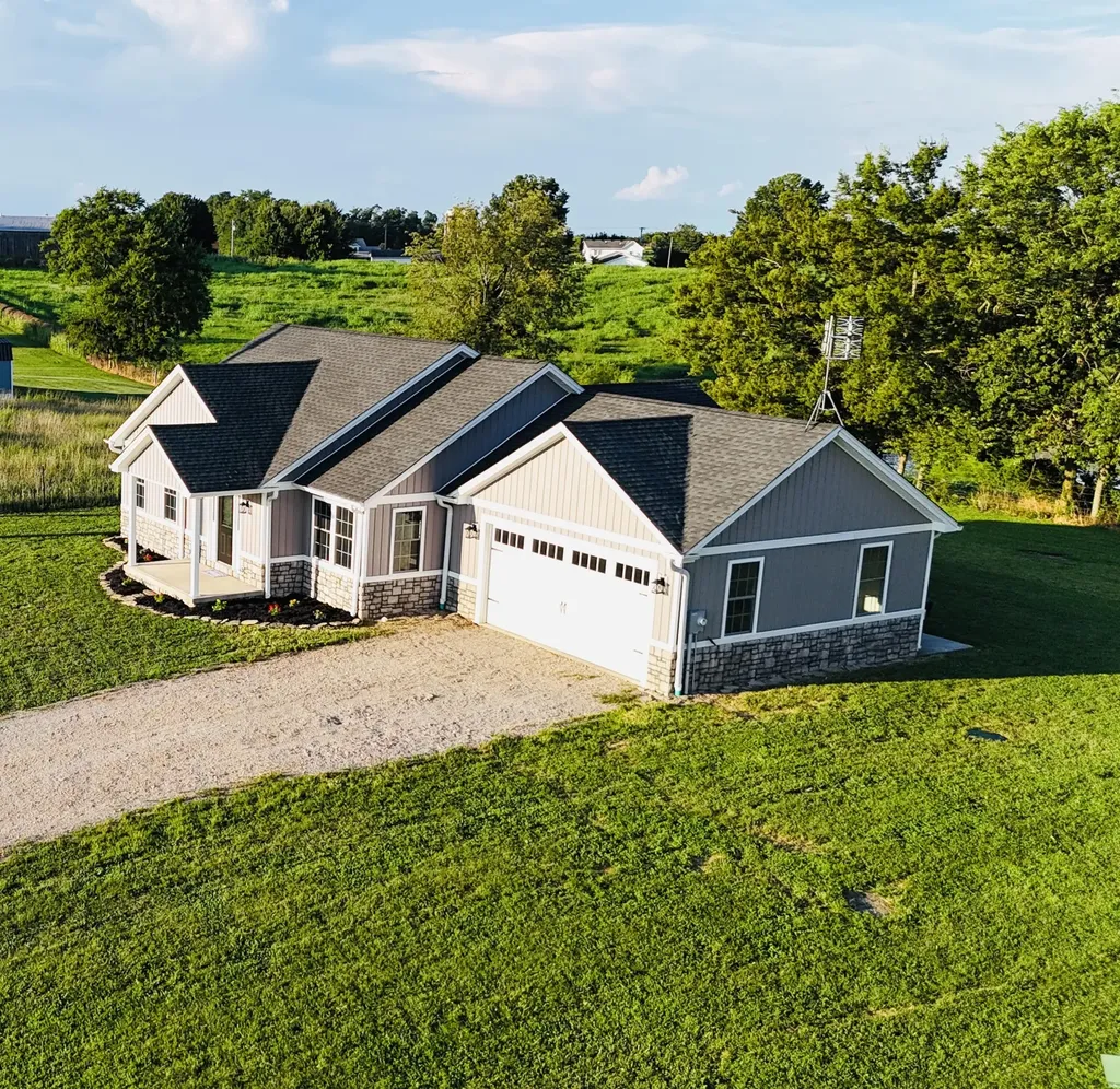 211 Foster Drive Willisburg KY 40078