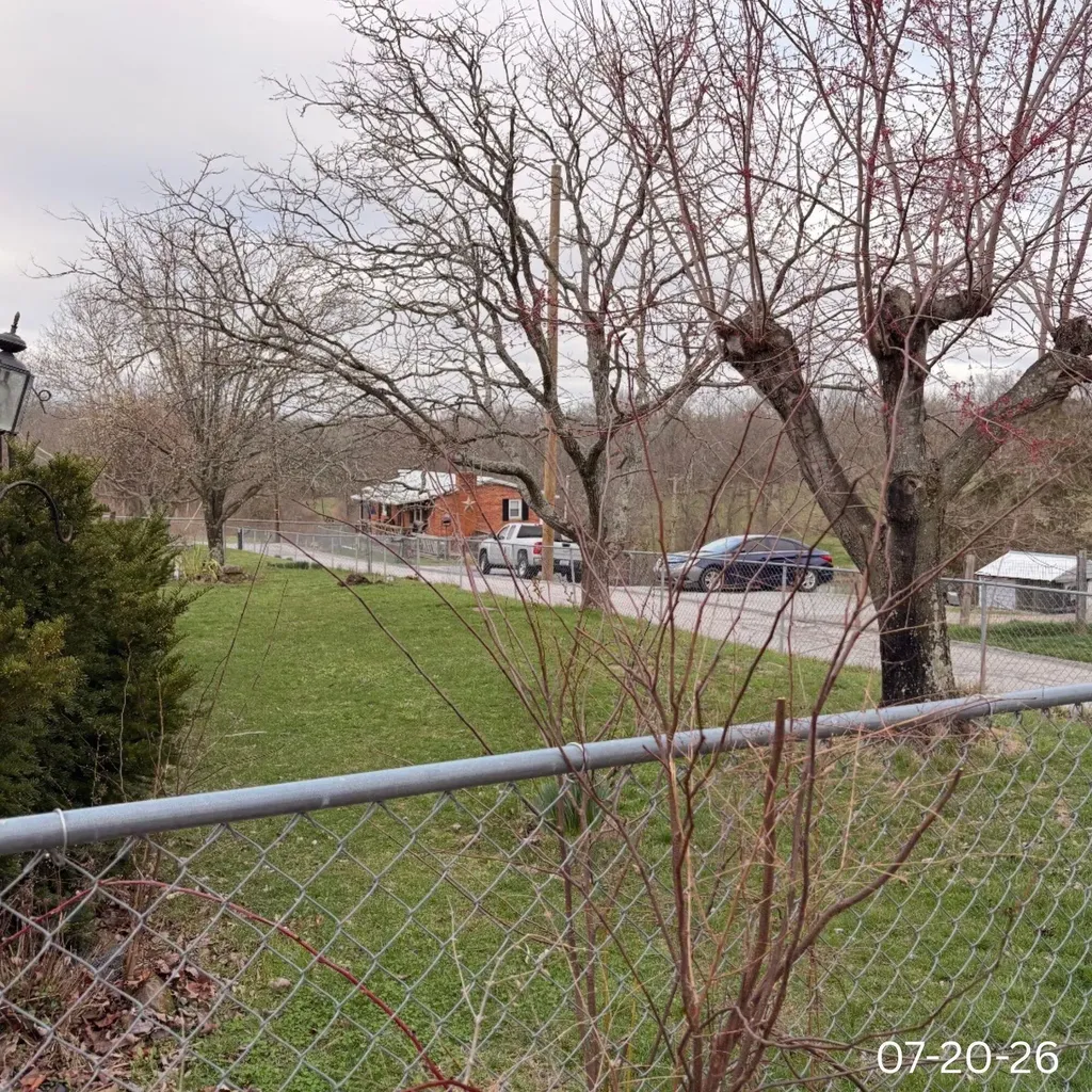 120 Kerrville 2 Lane Paris KY 40361