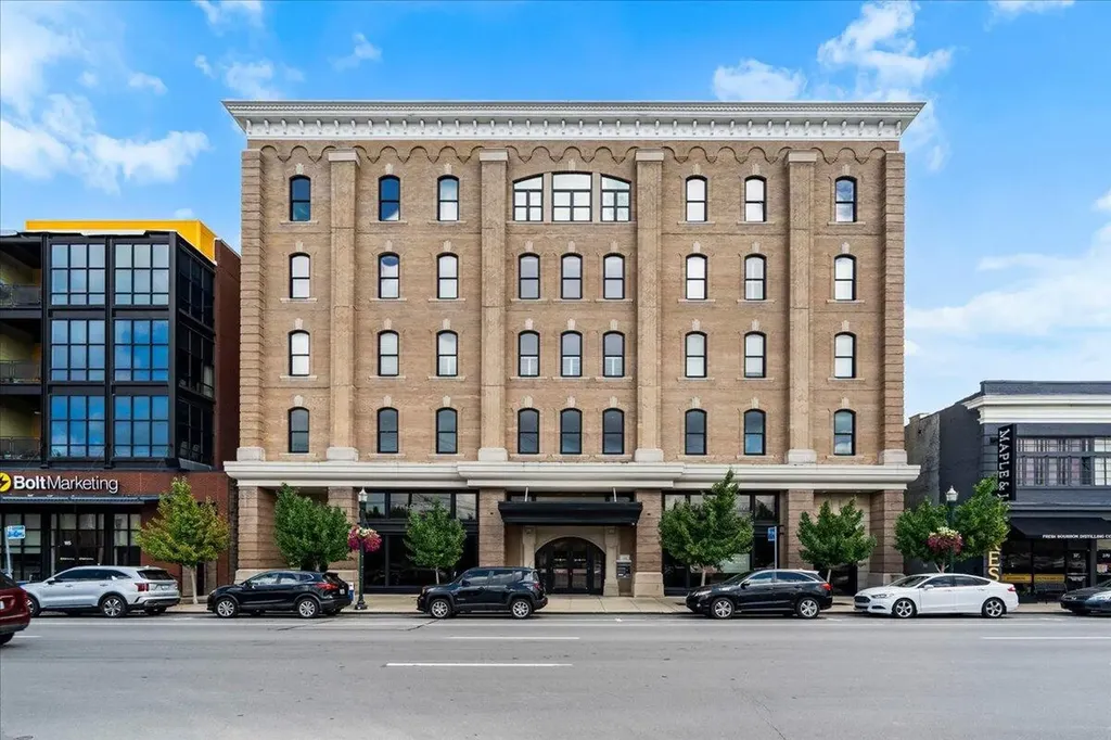 369 E Main Street Lexington KY 40507