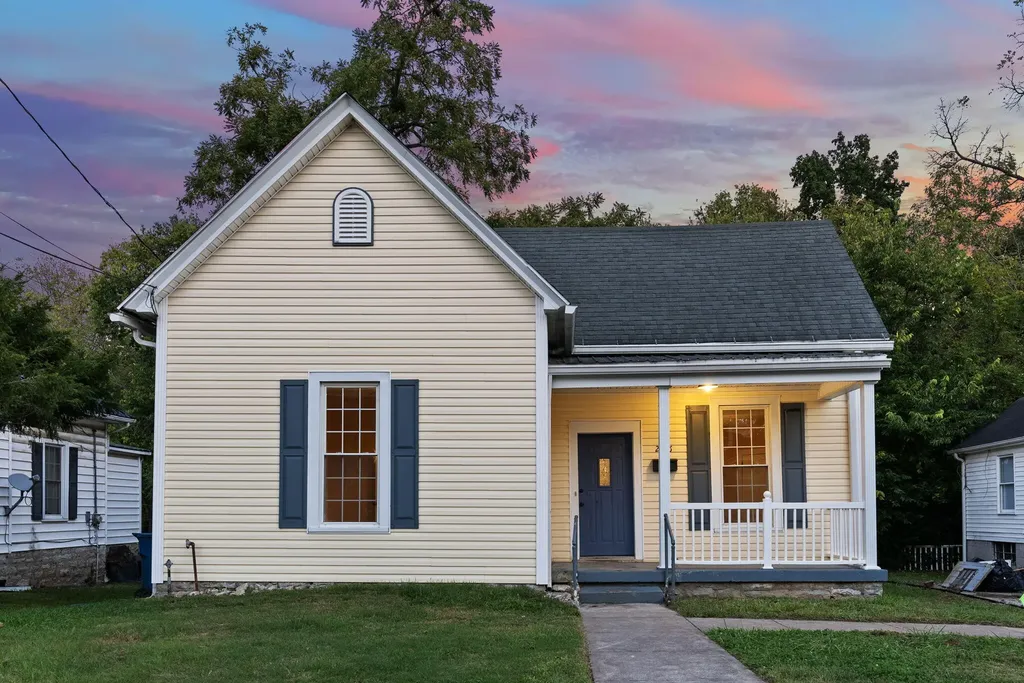 216 N 2nd Street Danville KY 40422
