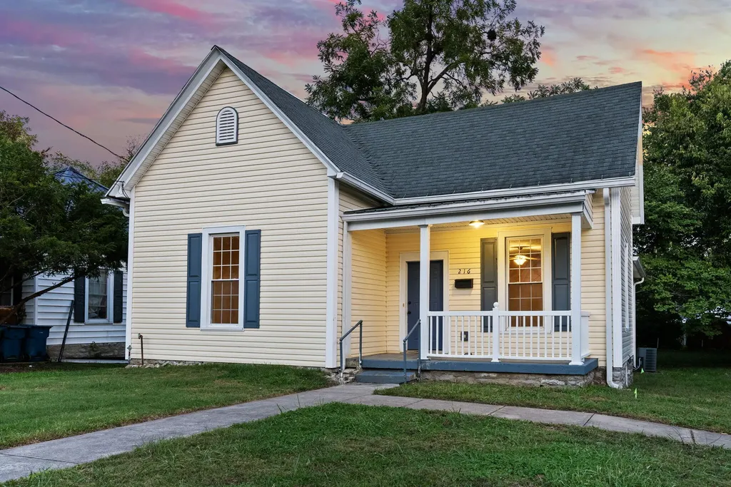 216 N 2nd Street Danville KY 40422